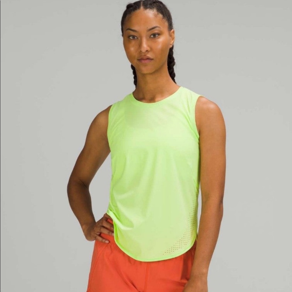 Lululemon Split Hem Run Tank - image 1